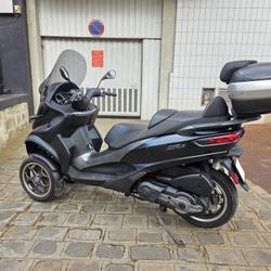 Piaggio MP3  Issy-les-Moulineaux