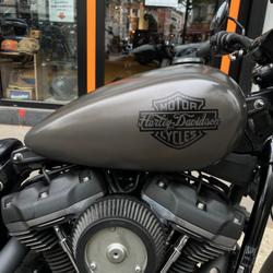 Harley Davidson Street bob  Paris 11e Arrondissement