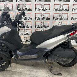 Piaggio MP3  Arles