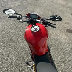 Ducati Monster  Al&egrave;s