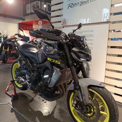 Yamaha MT09  Ruy-Montceau