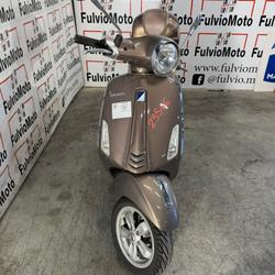 Piaggio Primavera  Arles