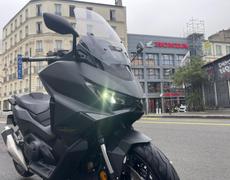 Honda Forza Paris 10e Arrondissement