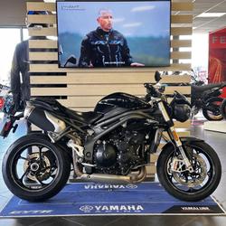 Triumph 1050 Speed Triple  Saint-Genis-Pouilly