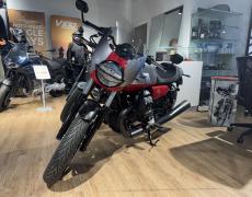 Guzzi V7 Nanterre