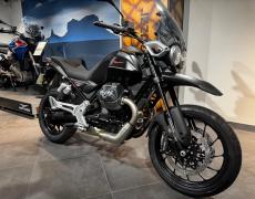 Guzzi V85 TT Le Chesnay-Rocquencourt