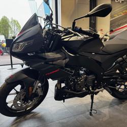 Aprilia Tuono  Le Chesnay-Rocquencourt