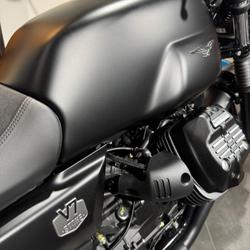 Guzzi V7  Le Chesnay-Rocquencourt