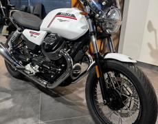 Guzzi V7 Le Chesnay-Rocquencourt