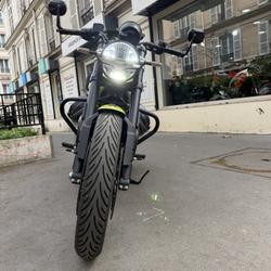 Guzzi V7  Paris 11e Arrondissement