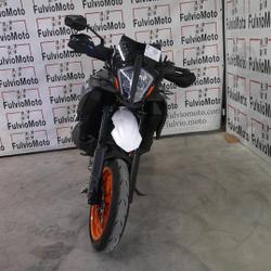 KTM autres  Arles