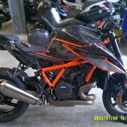 KTM Super Duke  Arles