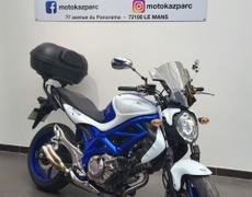 Suzuki Gladius
