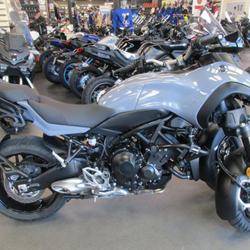 Yamaha Niken  Villeneuve-d'Entraunes