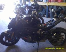 Suzuki GSXS Arles