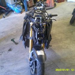Suzuki GSXS  Arles