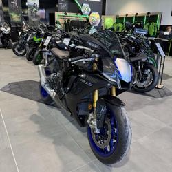 Yamaha autres  N&icirc;mes