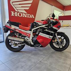Suzuki GSXR  &Eacute;tupes
