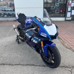 Yamaha YZF R1  Pontarlier