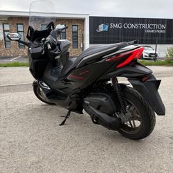 Honda Forza  Saint-Clair