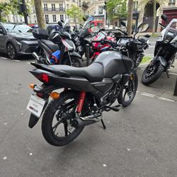 Honda CBF  Paris 11e Arrondissement