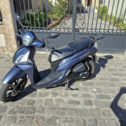 Sym Symphony  Issy-les-Moulineaux