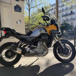 Guzzi Stelvio  Paris 11e Arrondissement