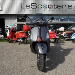 Vespa GTS  Saint-Martin-d'H&egrave;res