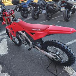 Honda CRF  N&icirc;mes