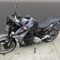 BMW F 900 RS  Villeneuve-Saint-Georges