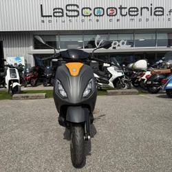 Autres Piaggio  Saint-Martin-d'H&egrave;res