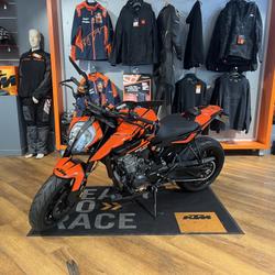 KTM Duke  Joinville-le-Pont