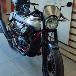 Guzzi V7  Libourne