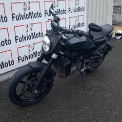 Husqvarna Svartpilen  Arles