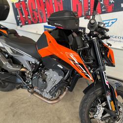 KTM Duke  Saint-Germain-Laprade