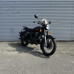 Royal-Enfield Classic  Bayonne