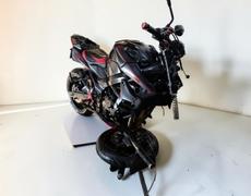 Suzuki GSR 750 Pressigny-les-Pins