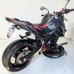 Suzuki GSR 750  Pressigny-les-Pins