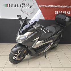 Honda Forza  Rez&eacute;