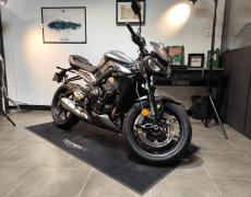 Triumph Street Montlhéry