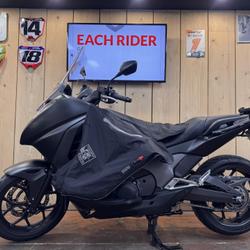 Honda NC  Chambourcy