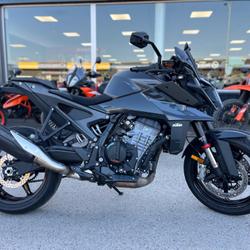 KTM Duke  Chen&ocirc;ve