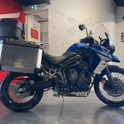 Triumph Tiger  Paris 10e Arrondissement