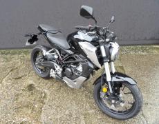 Honda CB Villeneuve-Saint-Georges