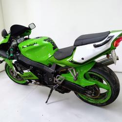 Kawasaki ZX 7R  Pressigny-les-Pins