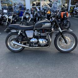 Triumph Bonneville  Montlu&ccedil;on