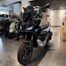 Aprilia SR  Levallois-Perret