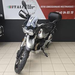 Guzzi V85 TT  Rez&eacute;