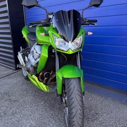Kawasaki Z750  Al&egrave;s