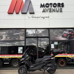 Piaggio MP3  La Chapelle-des-Fougeretz